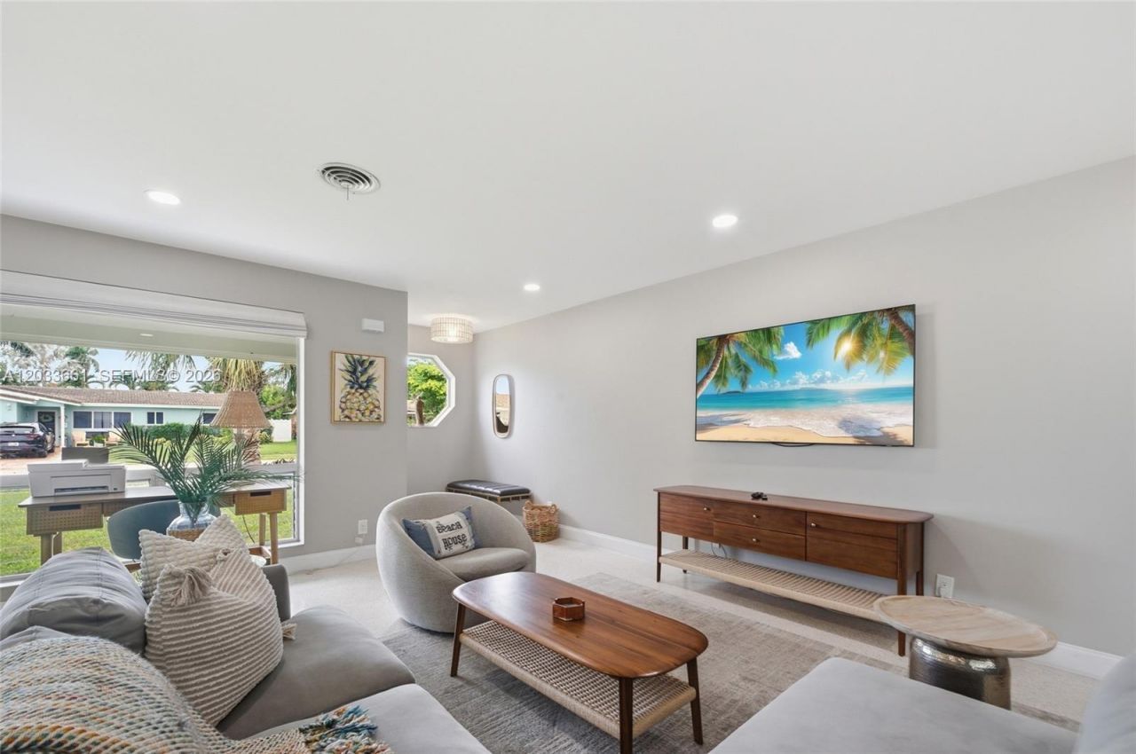 2136 NE 64th St , Fort Lauderdale, FL 33308 Photo