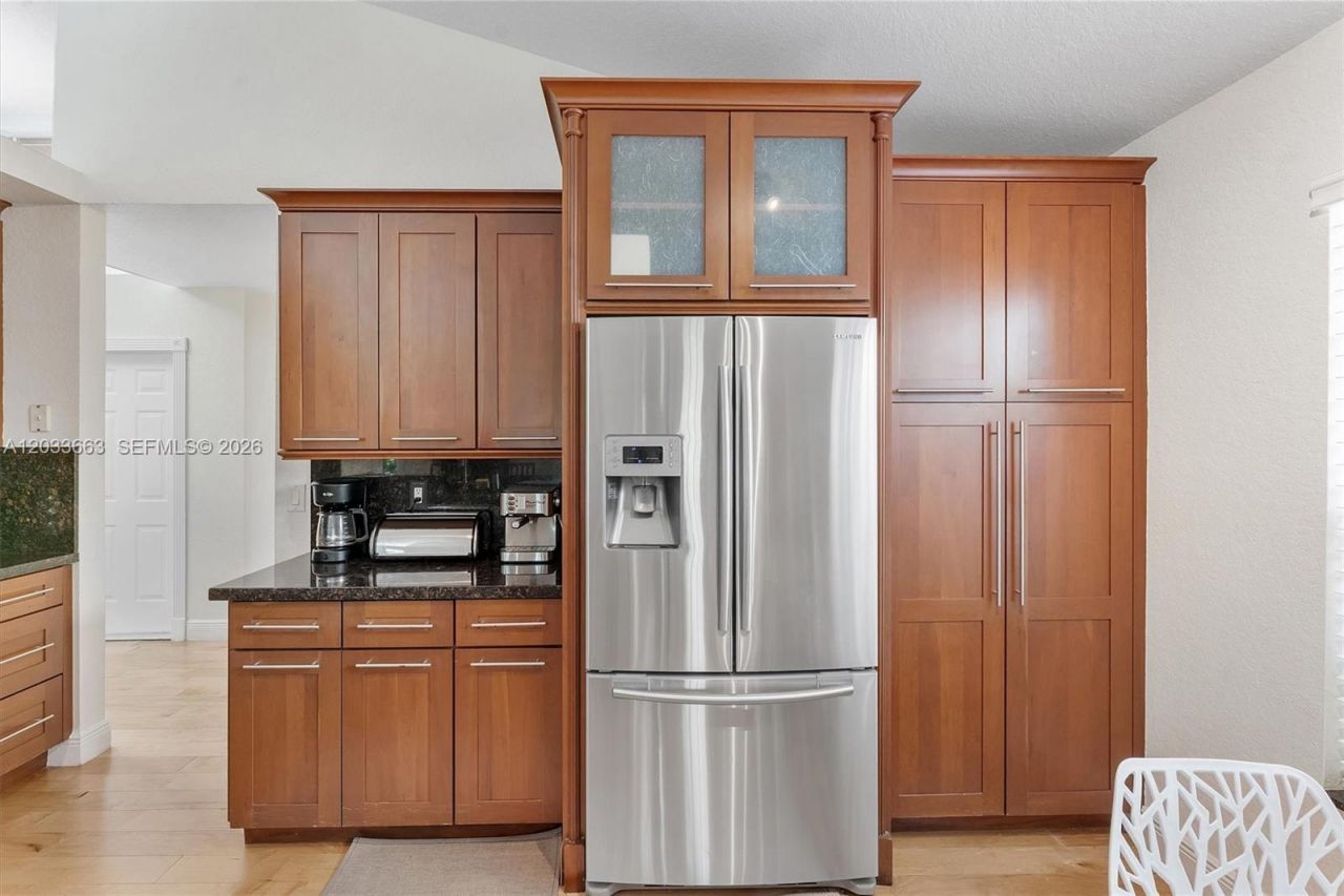 2013 Island Cir , Weston, FL 33326 Photo