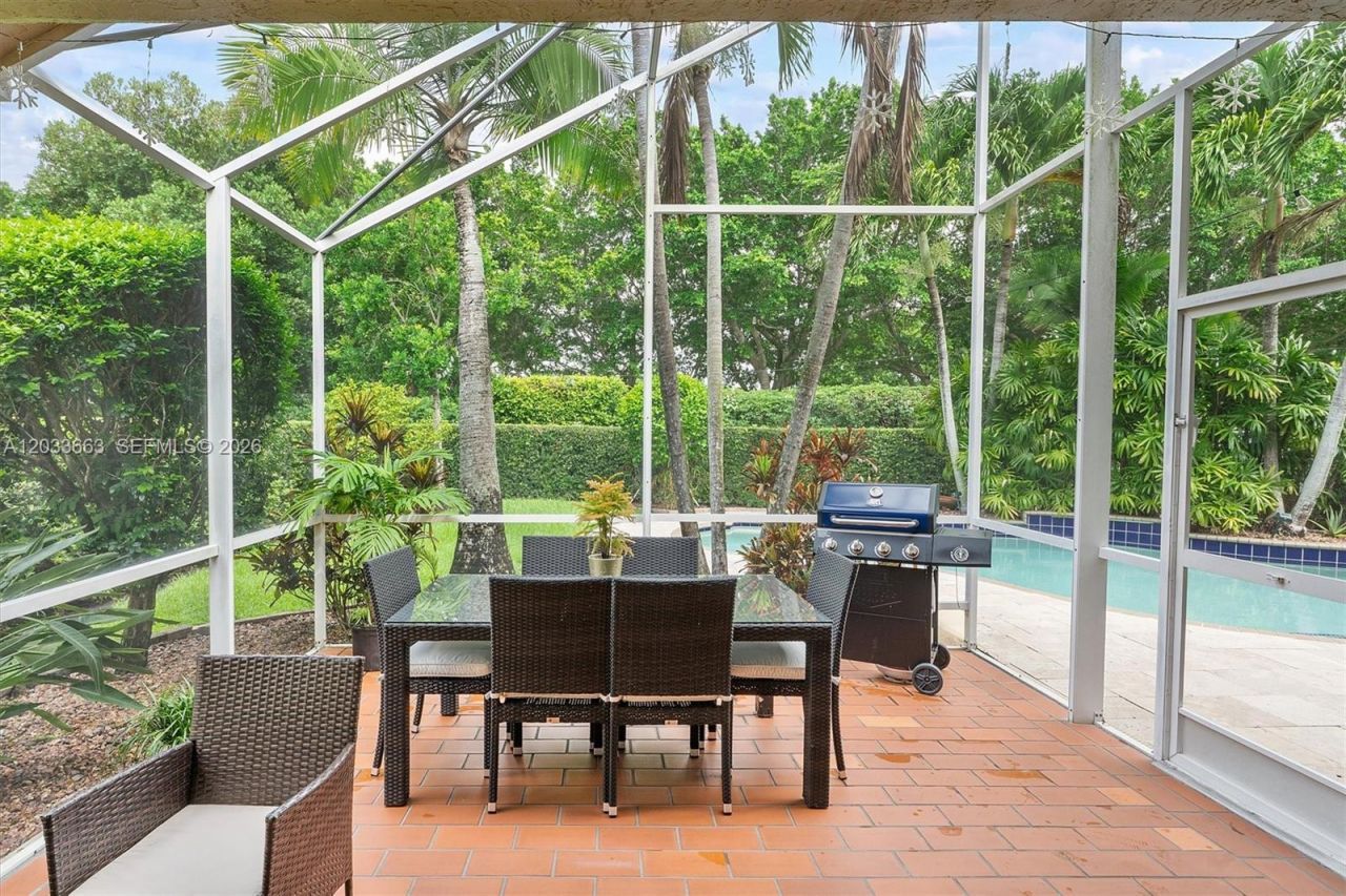 2013 Island Cir , Weston, FL 33326 Photo