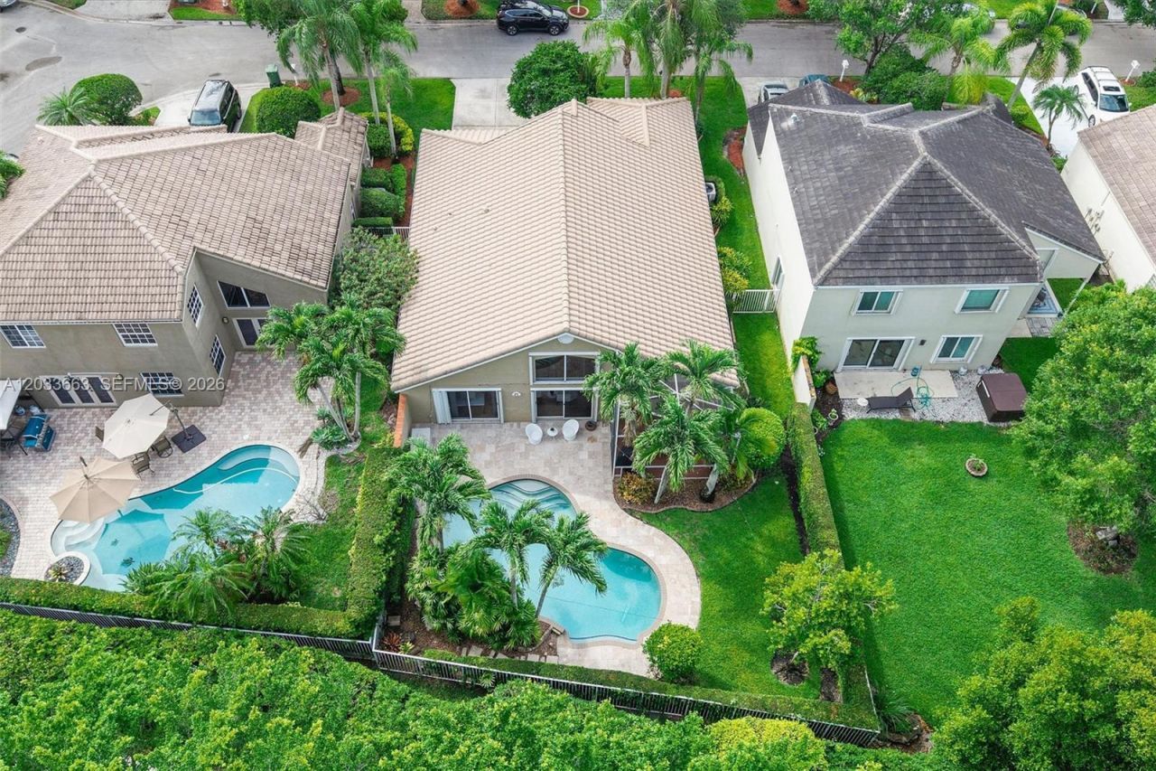 2013 Island Cir , Weston, FL 33326 Photo