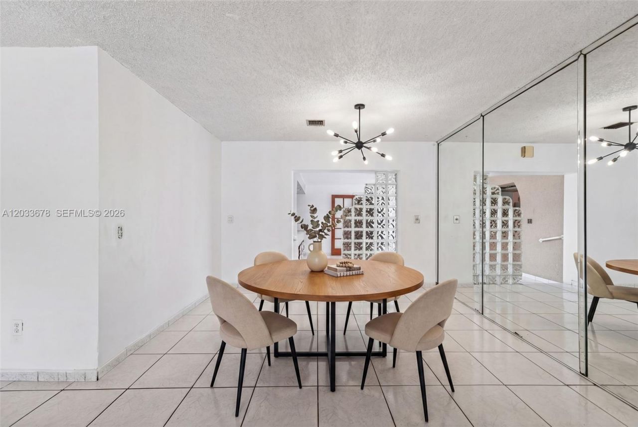 20 E 52nd Pl , Hialeah, FL 33013 Photo
