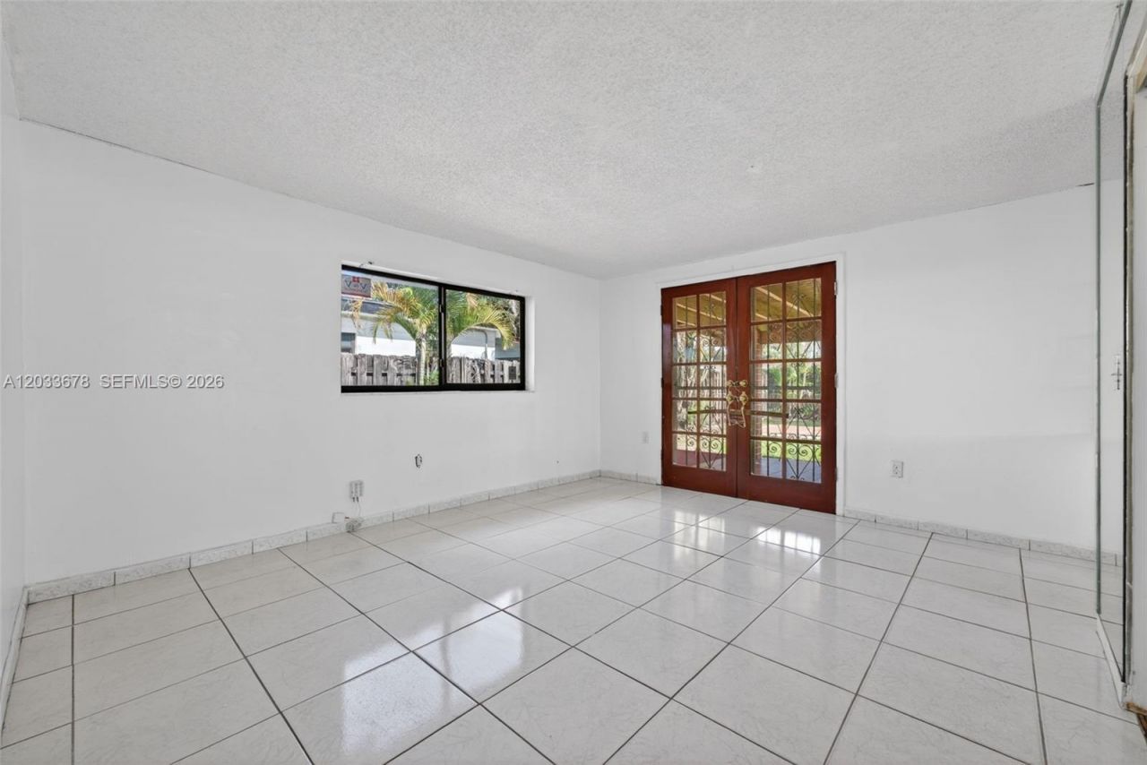 20 E 52nd Pl , Hialeah, FL 33013 Photo