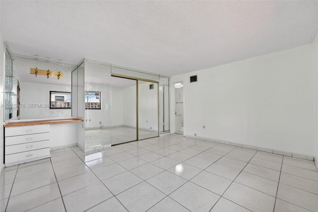 20 E 52nd Pl , Hialeah, FL 33013 Photo