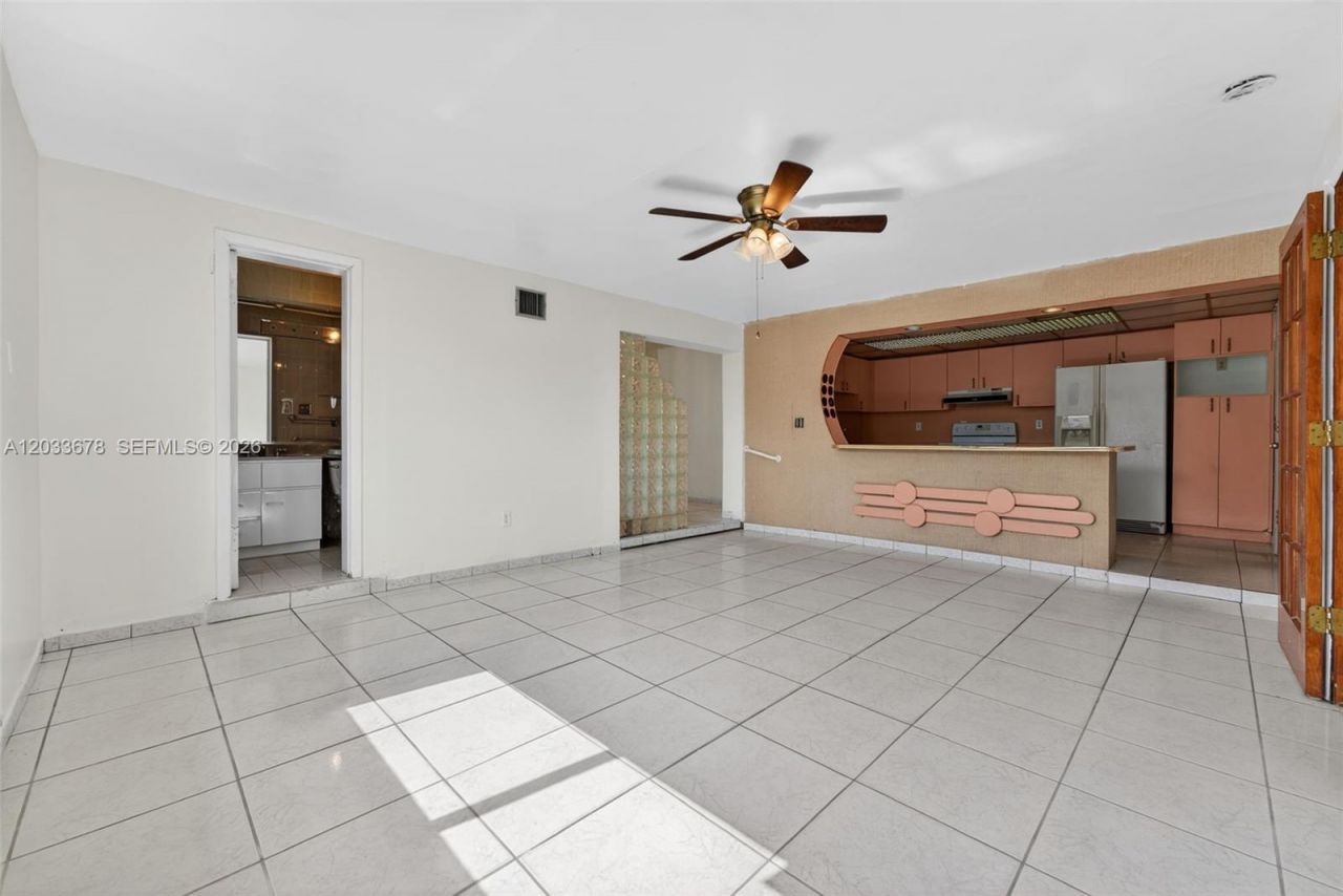20 E 52nd Pl , Hialeah, FL 33013 Photo