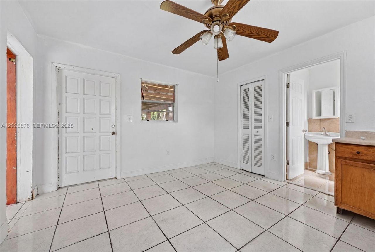 20 E 52nd Pl , Hialeah, FL 33013 Photo