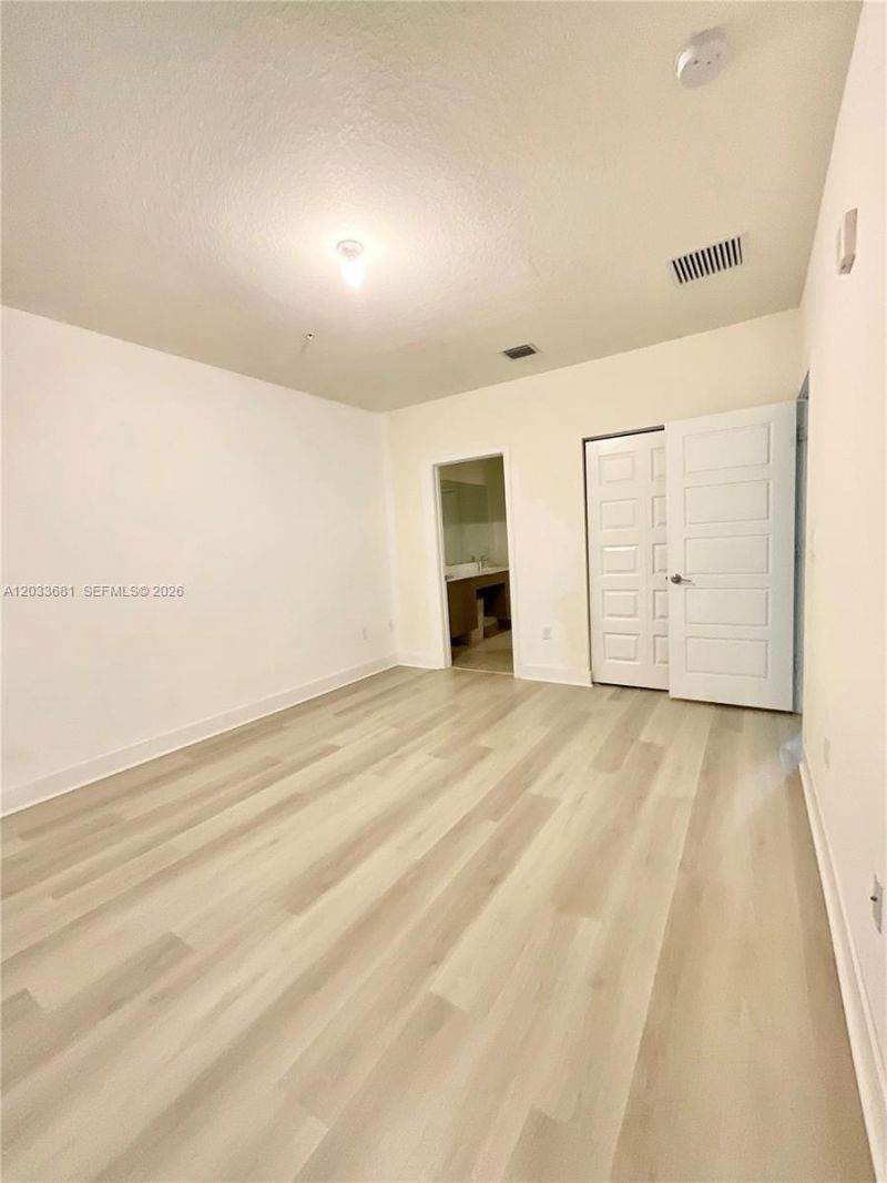 4700 NW 84th Ave , Unit 15, Doral, FL 33166 Photo