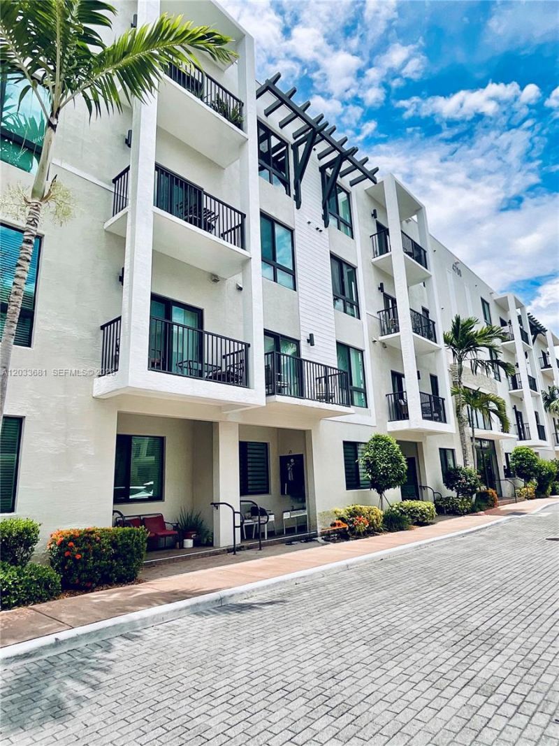 4700 NW 84th Ave , Unit 15, Doral, FL 33166 Photo