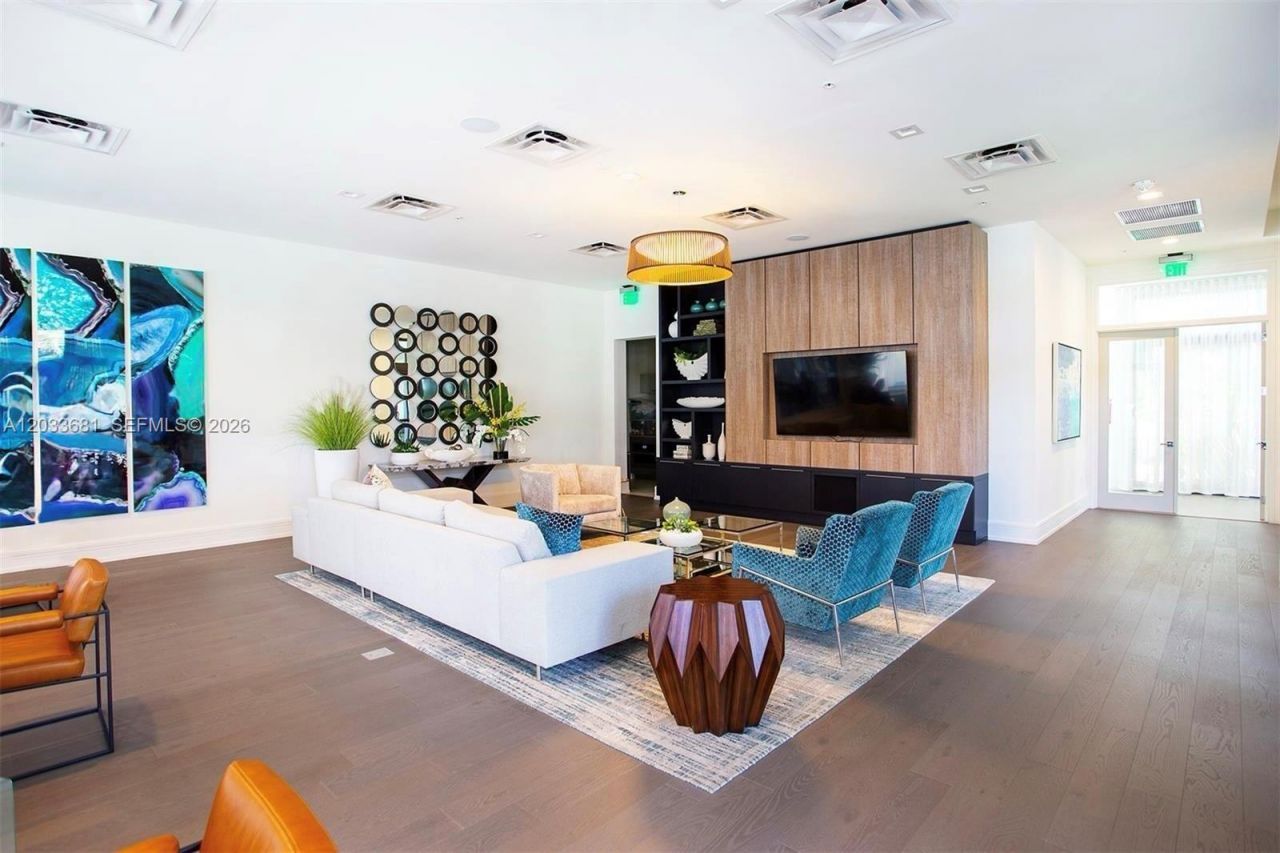 4700 NW 84th Ave, Unit 15, Doral, FL 33166 Photo