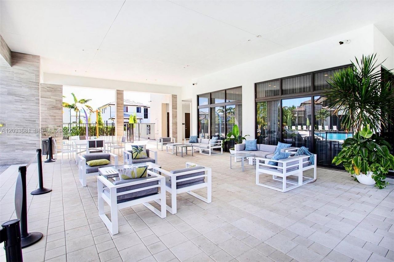 4700 NW 84th Ave, Unit 15, Doral, FL 33166 Photo