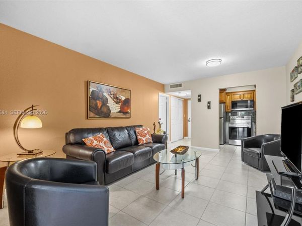 17570 Atlantic Blvd, Unit 306, Sunny Isles Beach, FL 33160