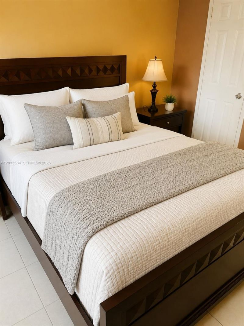 17570 Atlantic Blvd , Unit 306, Sunny Isles Beach, FL 33160 Photo