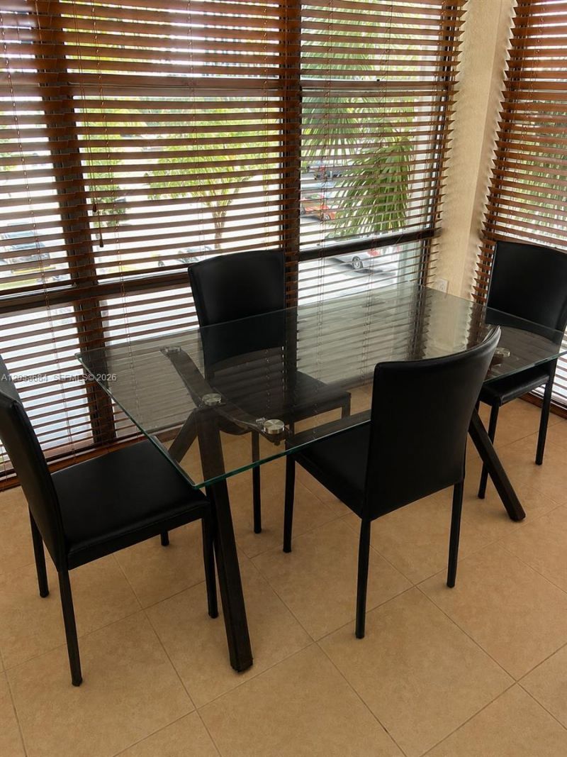 17570 Atlantic Blvd , Unit 306, Sunny Isles Beach, FL 33160 Photo