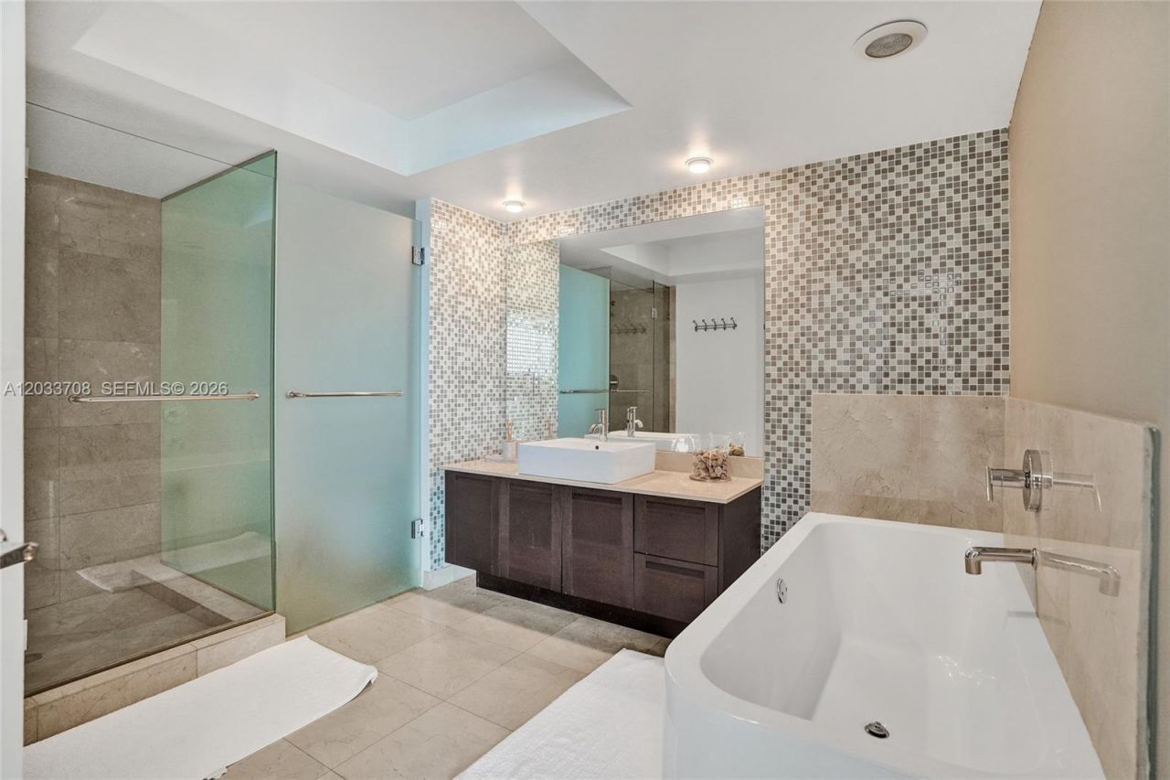 150 Sunny Isles Blvd , Unit 1-1601, Sunny Isles Beach, FL 33160 Photo