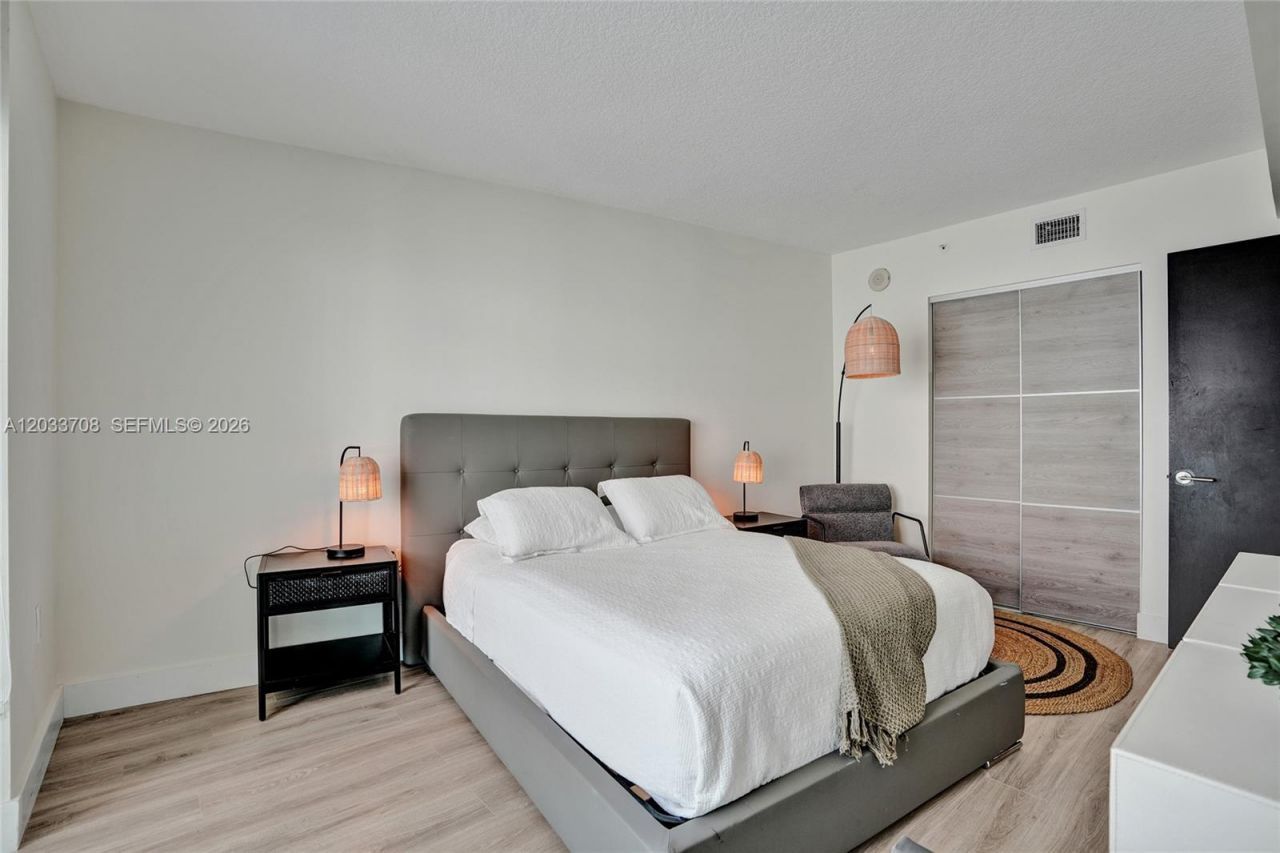 150 Sunny Isles Blvd , Unit 1-1601, Sunny Isles Beach, FL 33160 Photo