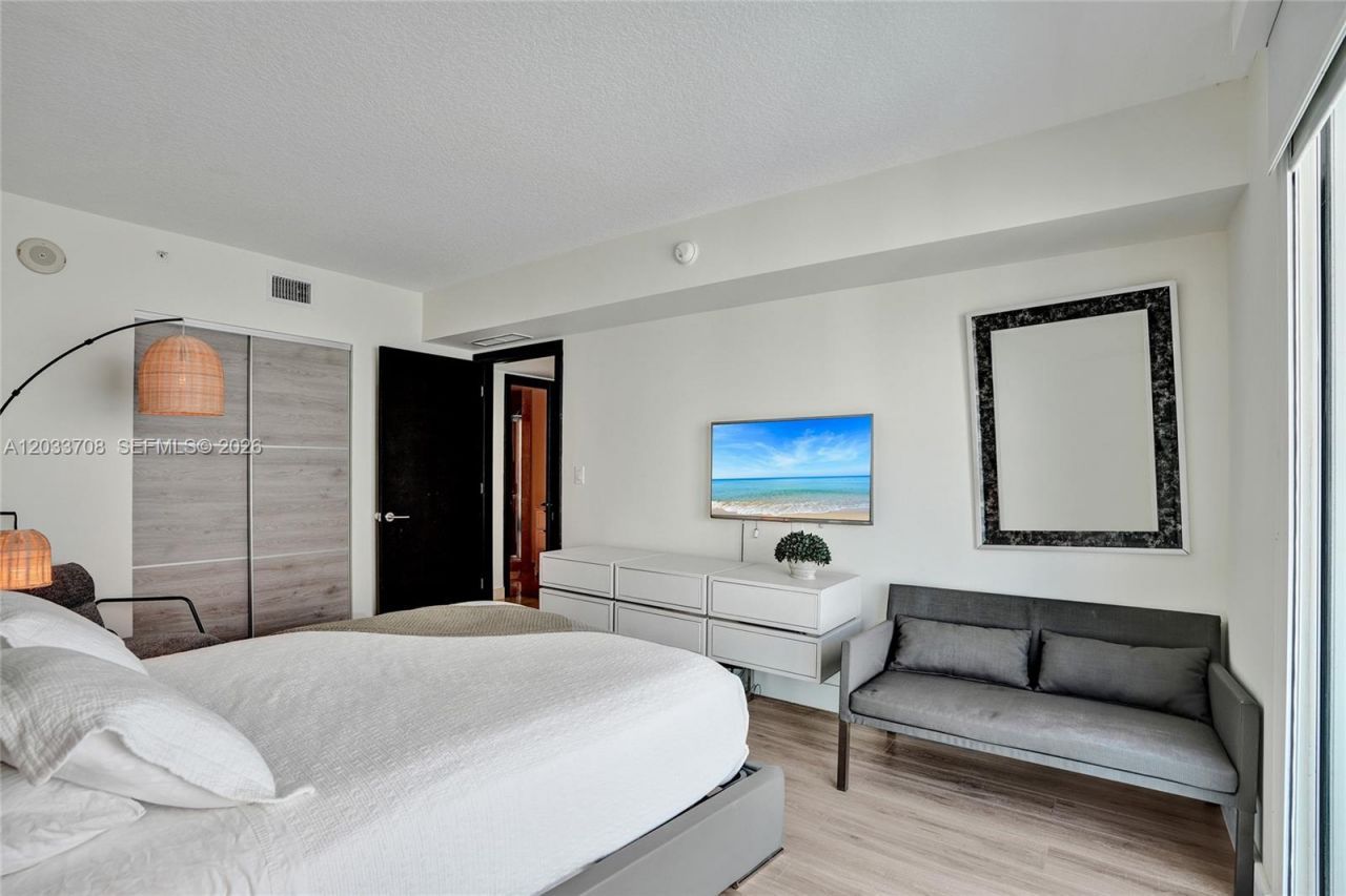 150 Sunny Isles Blvd , Unit 1-1601, Sunny Isles Beach, FL 33160 Photo