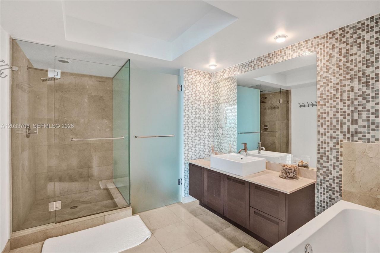 150 Sunny Isles Blvd , Unit 1-1601, Sunny Isles Beach, FL 33160 Photo
