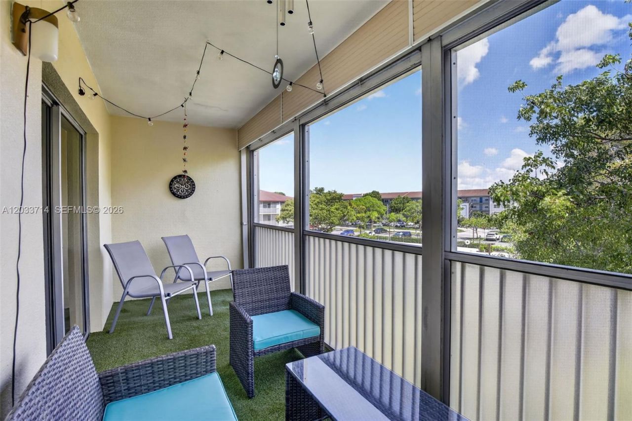 151 SW 135th Ter, Unit 314T, Pembroke Pines, FL 33027 Photo