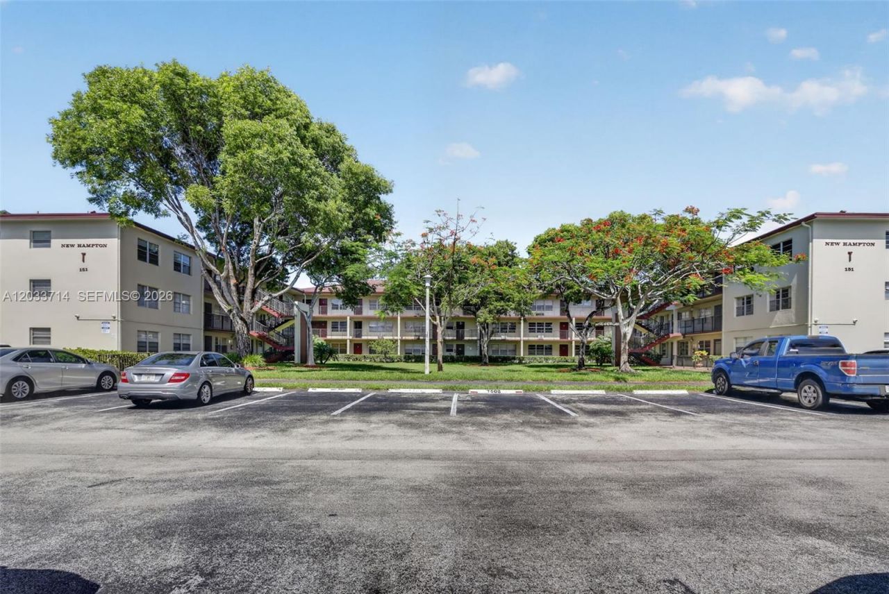 151 SW 135th Ter, Unit 314T, Pembroke Pines, FL 33027 Photo