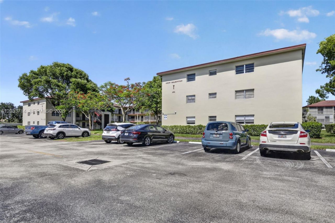151 SW 135th Ter, Unit 314T, Pembroke Pines, FL 33027 Photo