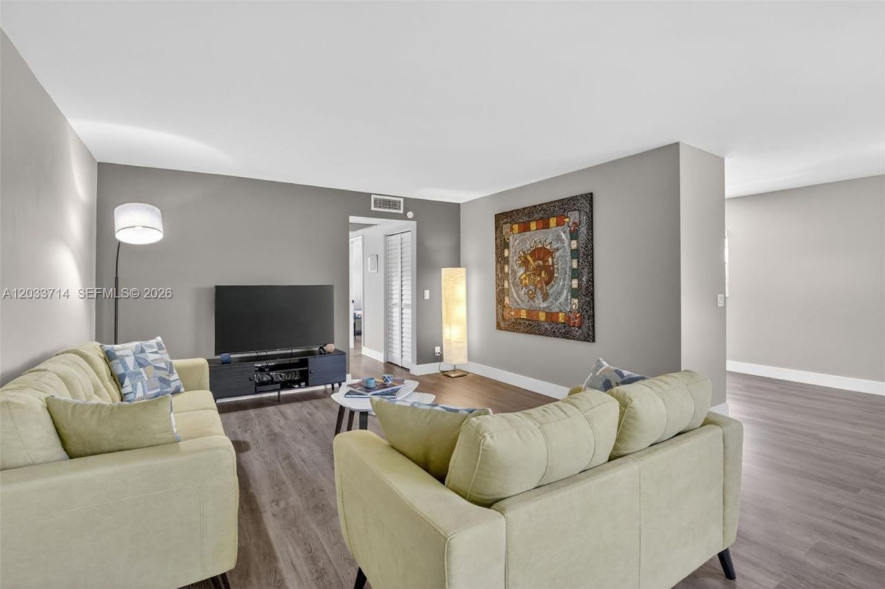 151 SW 135th Ter, Unit 314T, Pembroke Pines, FL 33027 Photo