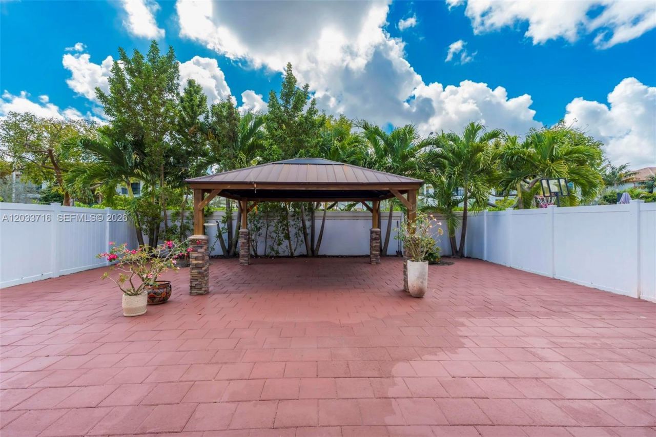 3440 W 100th Ter , Hialeah, FL 33018 Photo