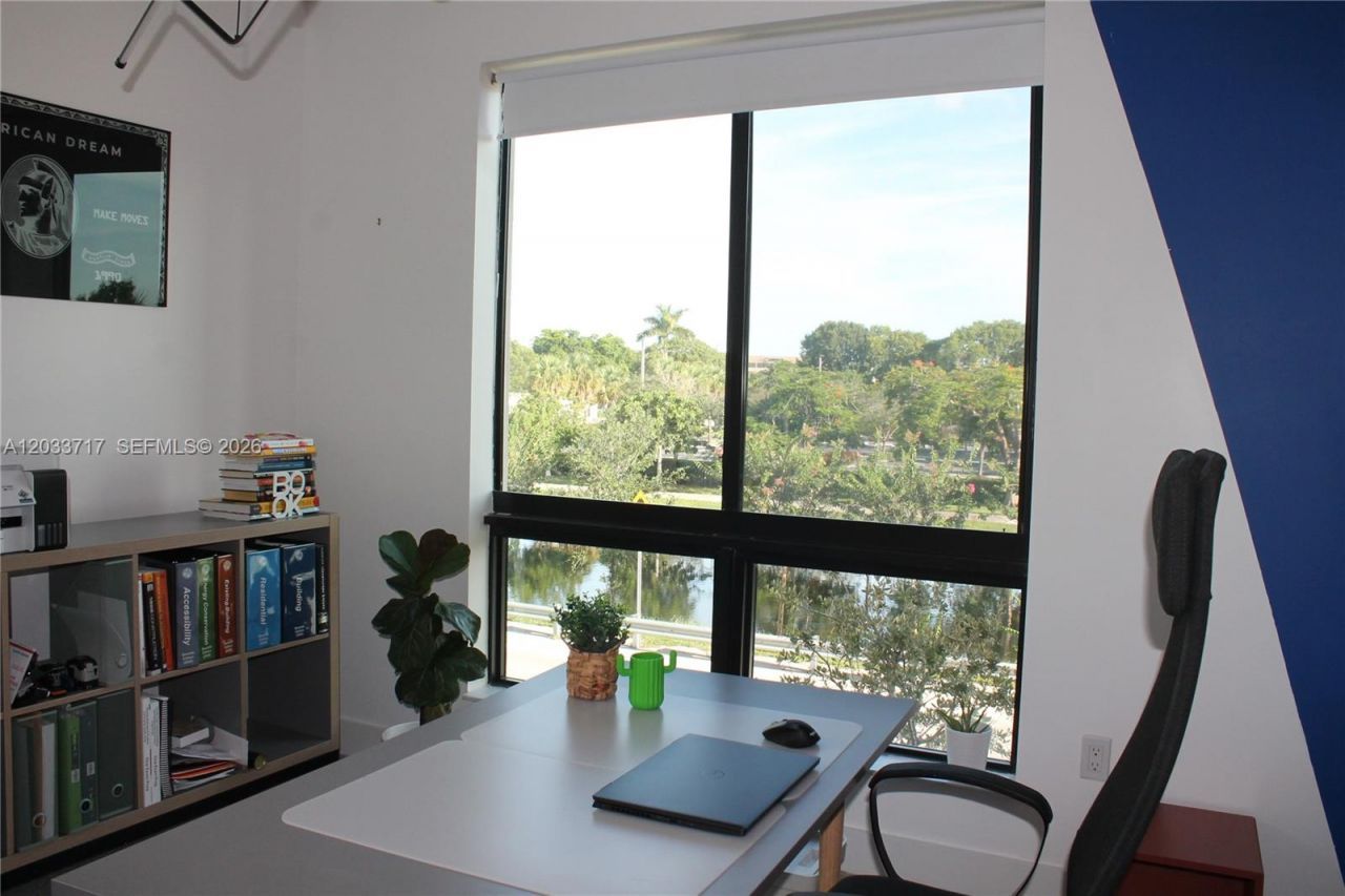 8265 NW 41 St , Unit C-110, Doral, FL 33166 Photo