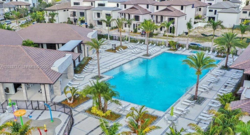 8265 NW 41 St , Unit C-110, Doral, FL 33166 Photo