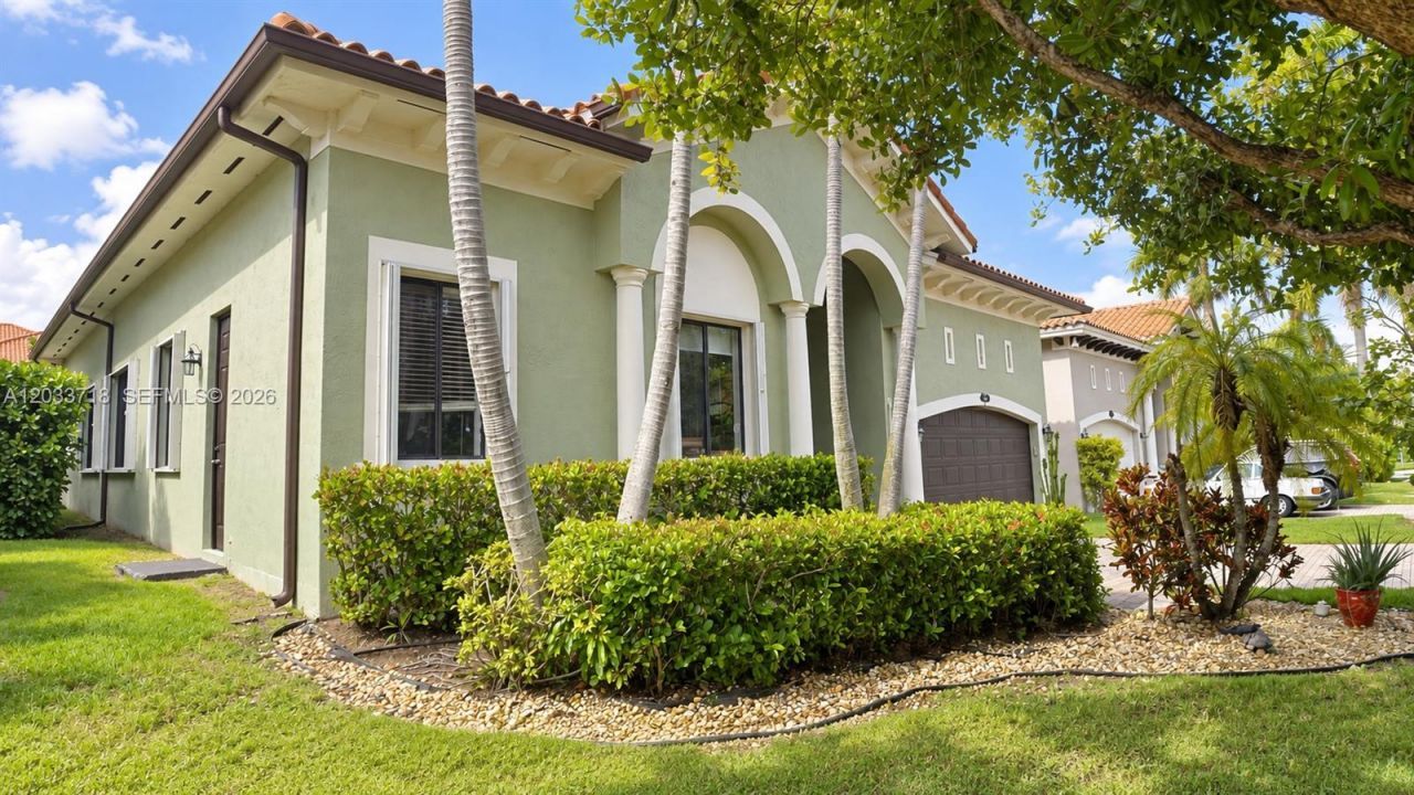 7645 SW 193rd Ln, Cutler Bay, FL 33157 Photo