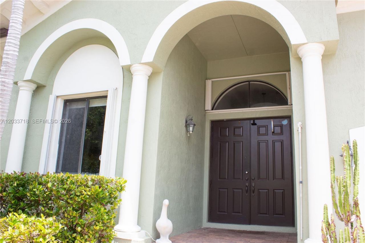 7645 SW 193rd Ln, Cutler Bay, FL 33157 Photo