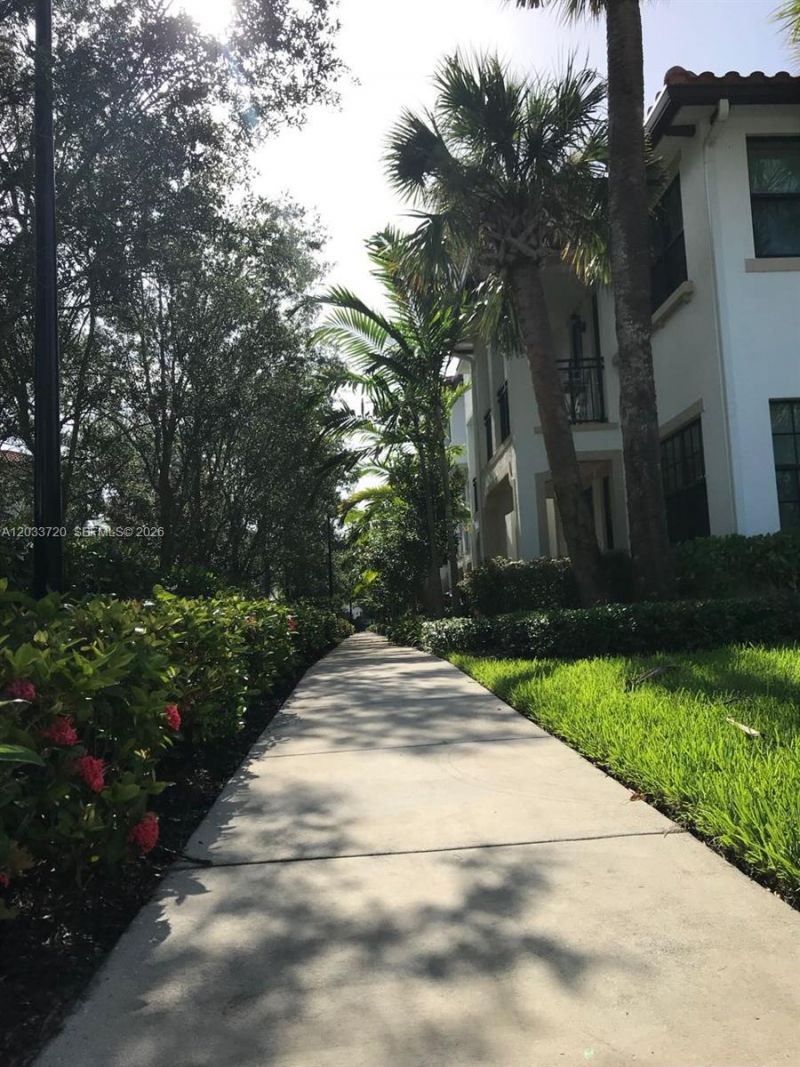 11324 SW 15th St , Unit 11324, Pembroke Pines, FL 33025 Photo