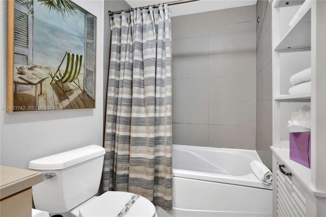 2889 Mcfarlane Rd, Unit 1603, Miami, FL 33133 Photo