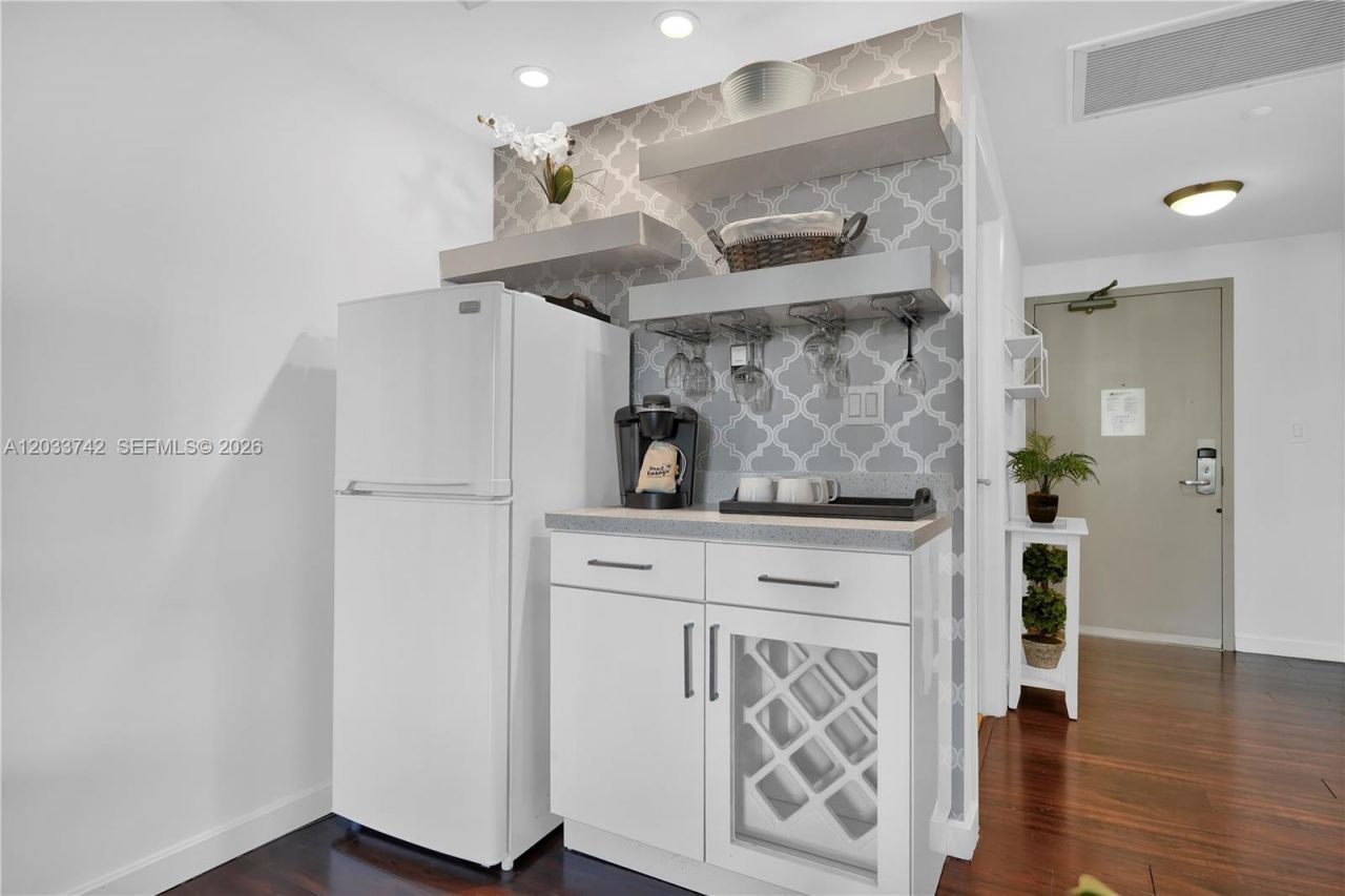 2889 Mcfarlane Rd, Unit 1603, Miami, FL 33133 Photo