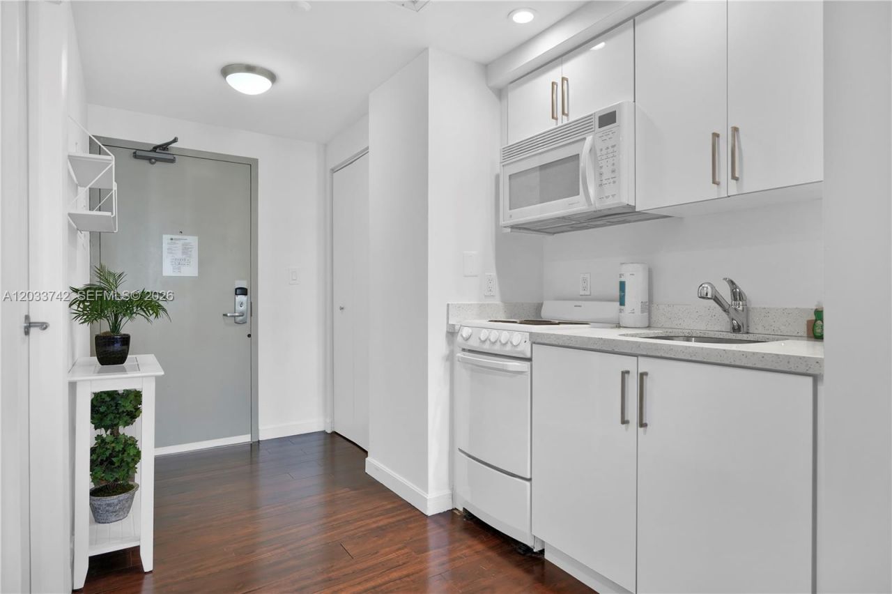 2889 Mcfarlane Rd, Unit 1603, Miami, FL 33133 Photo