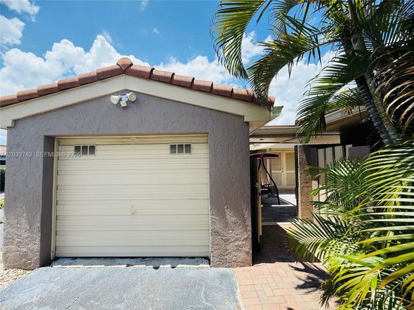 103 Tweedbrook Ln, Unit 101, Hollywood, FL 33021
