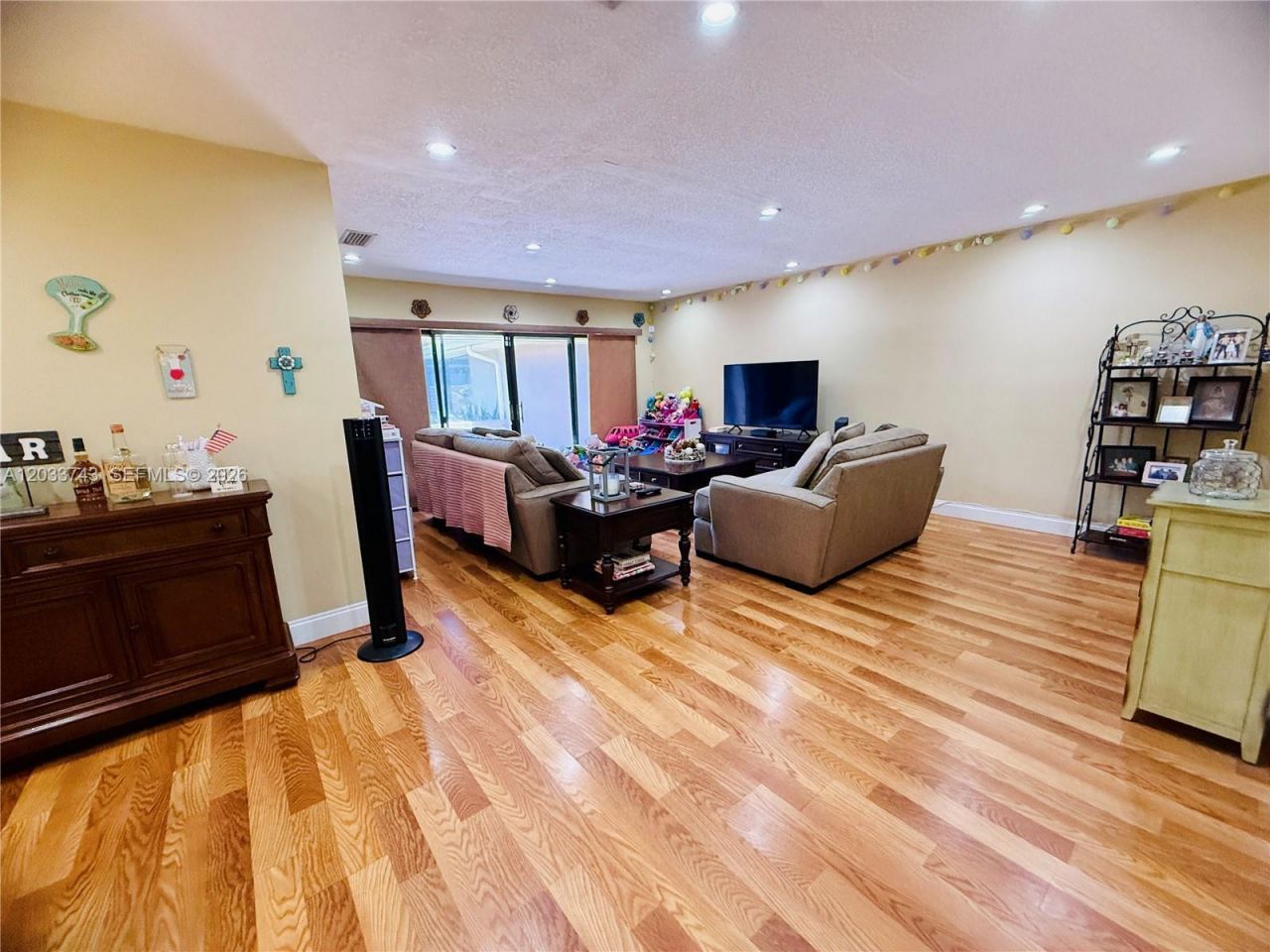 103 Tweedbrook Ln, Unit 101, Hollywood, FL 33021 Photo
