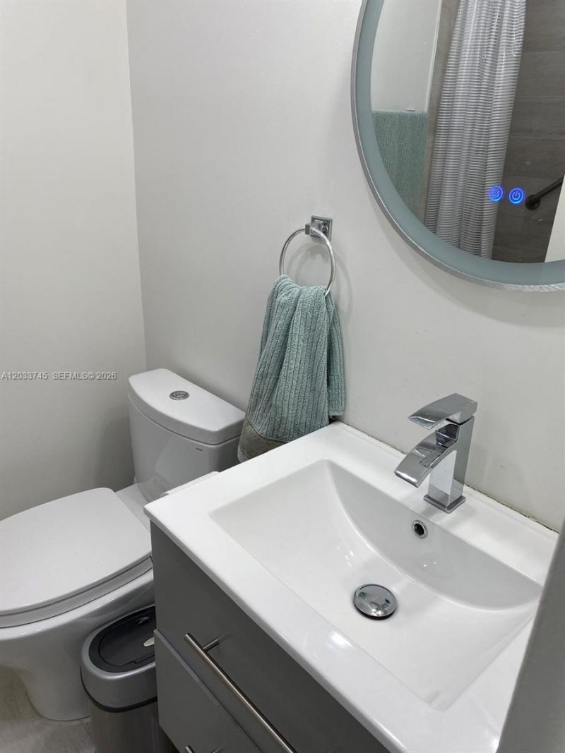 5601 Collins Ave , Unit 622, Miami Beach, FL 33140 Photo
