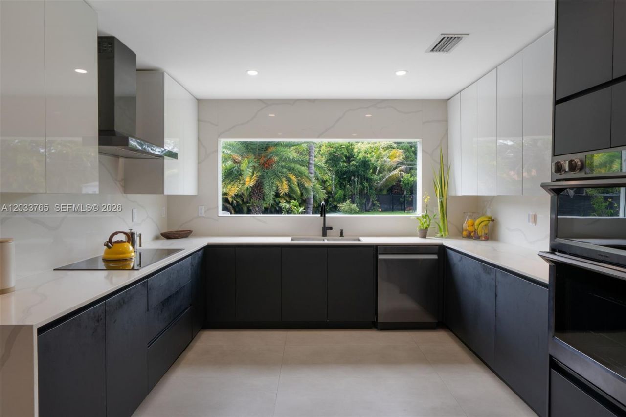 8535 SW 100th Ave , Miami, FL 33173 Photo