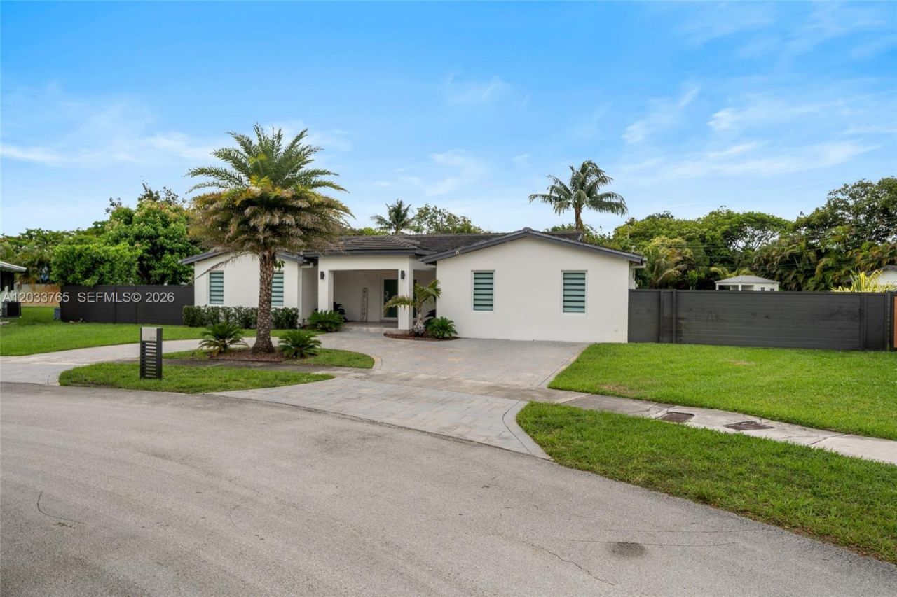8535 SW 100th Ave , Miami, FL 33173 Photo