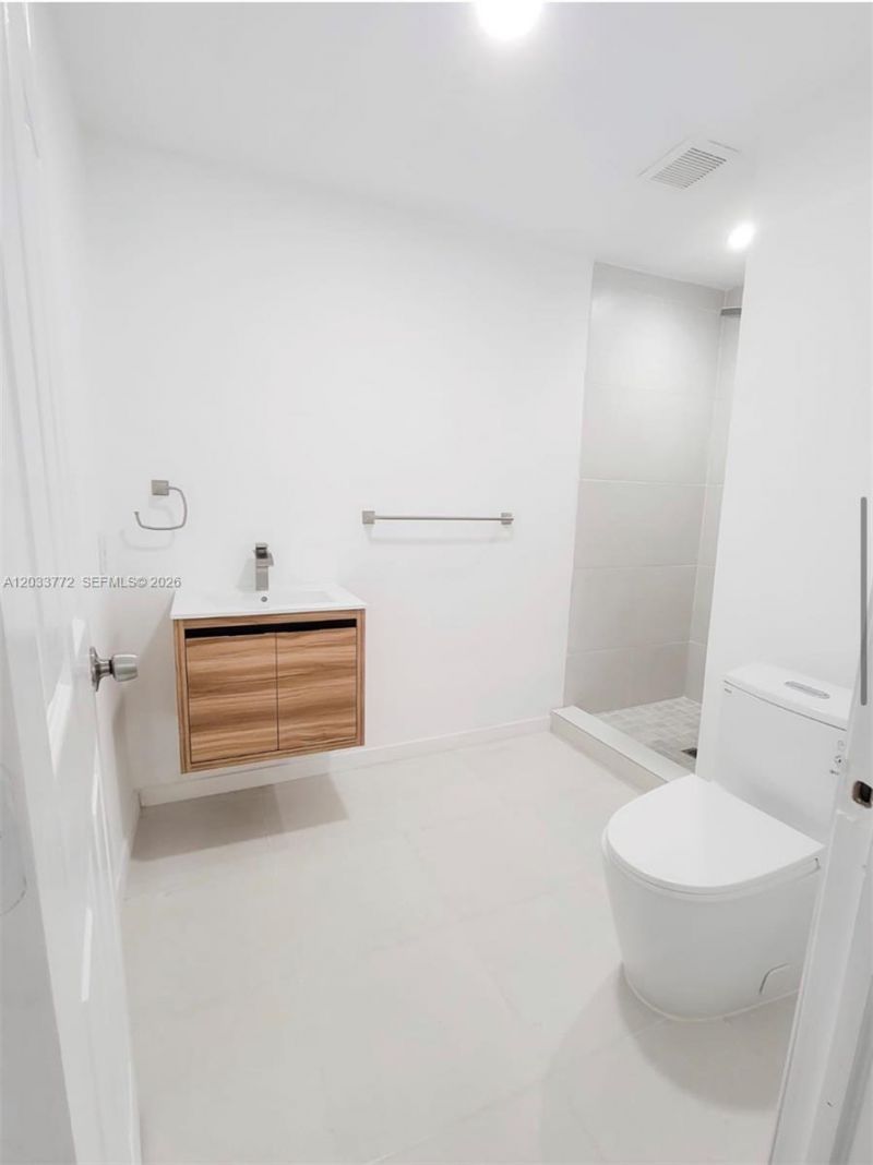 3685 SW 1st Ave , Miami, FL 33145 Photo