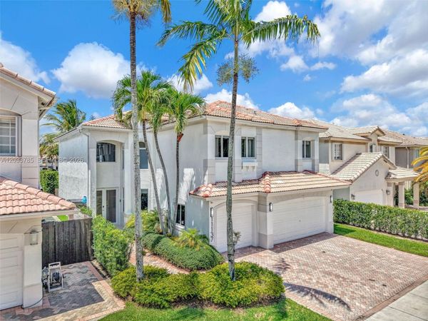 11137 NW 72nd Ter , Doral, FL 33178