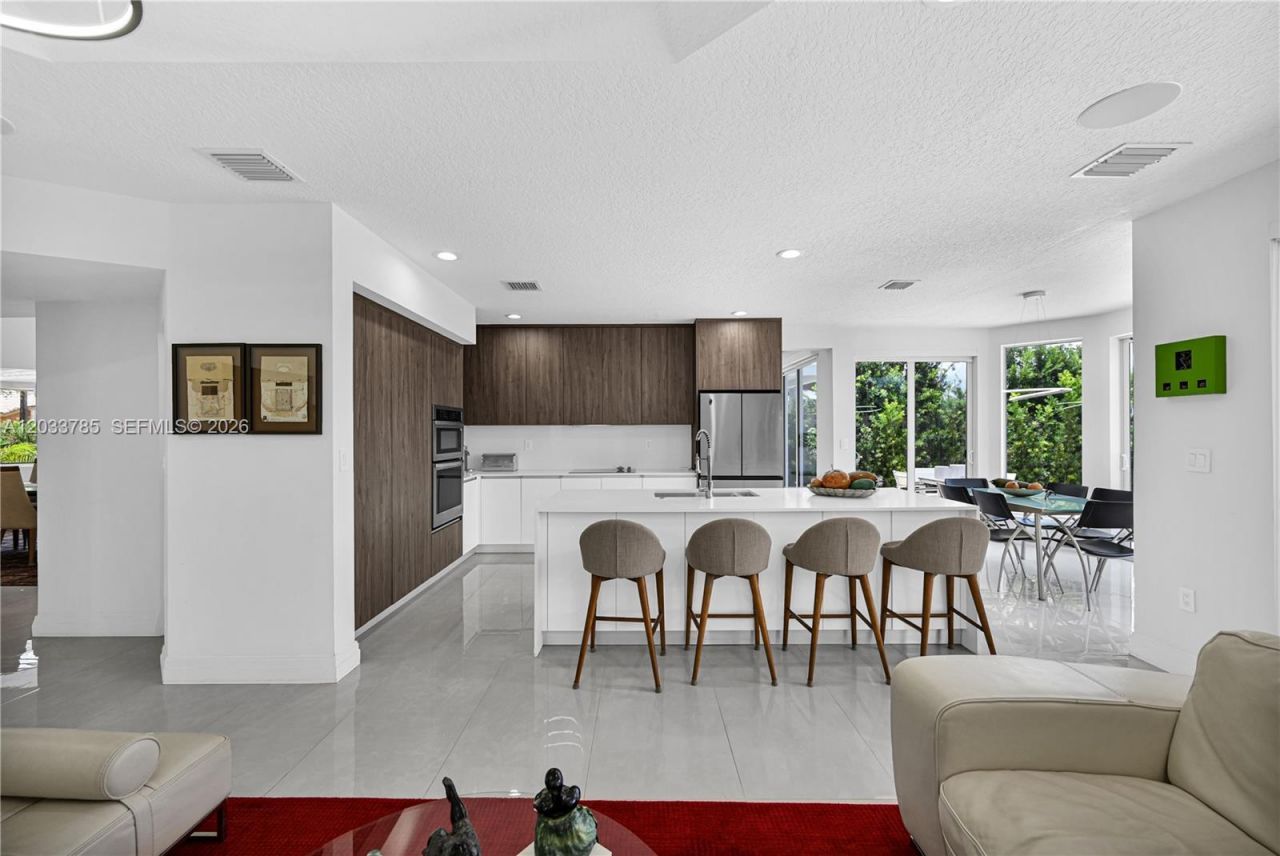 11137 NW 72nd Ter , Doral, FL 33178 Photo