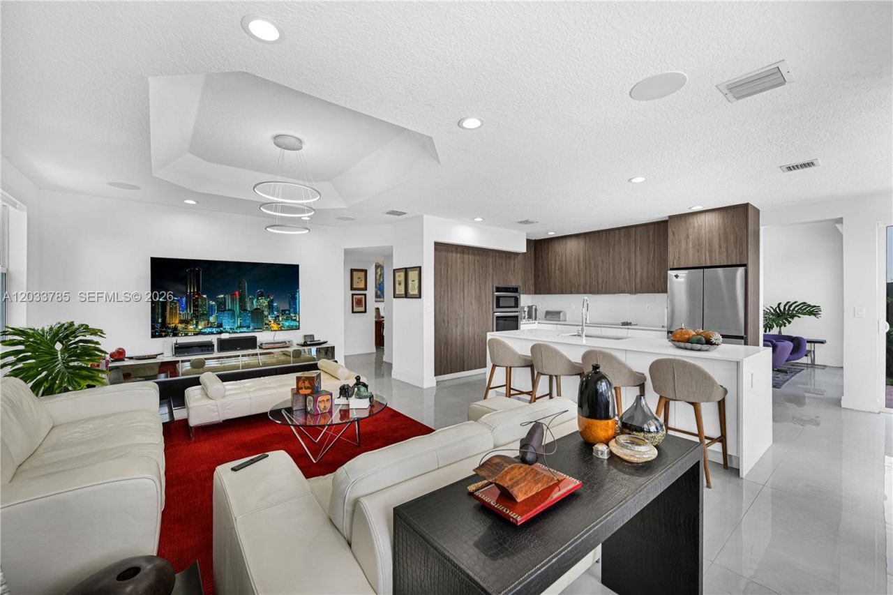 11137 NW 72nd Ter , Doral, FL 33178 Photo