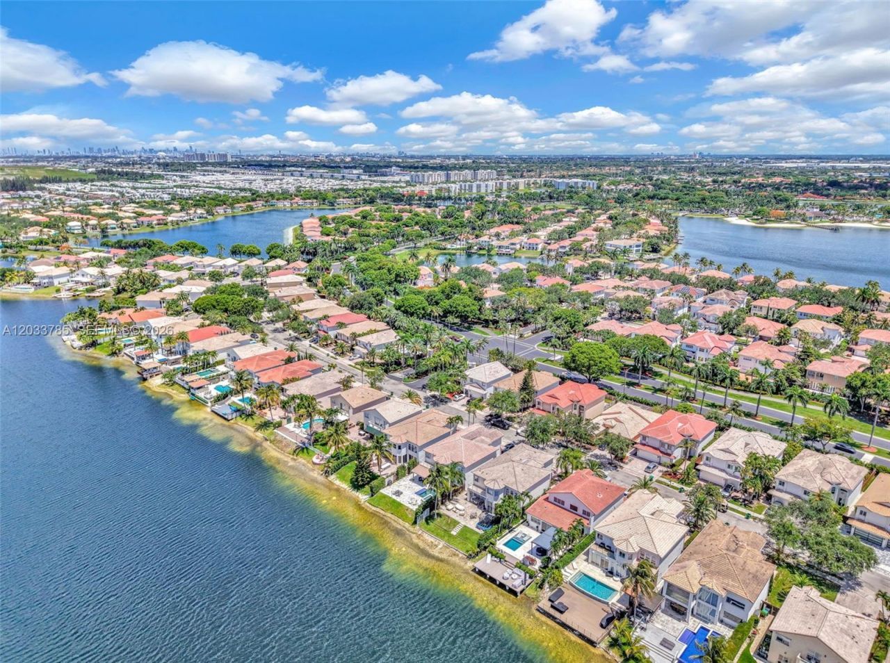 11137 NW 72nd Ter , Doral, FL 33178 Photo