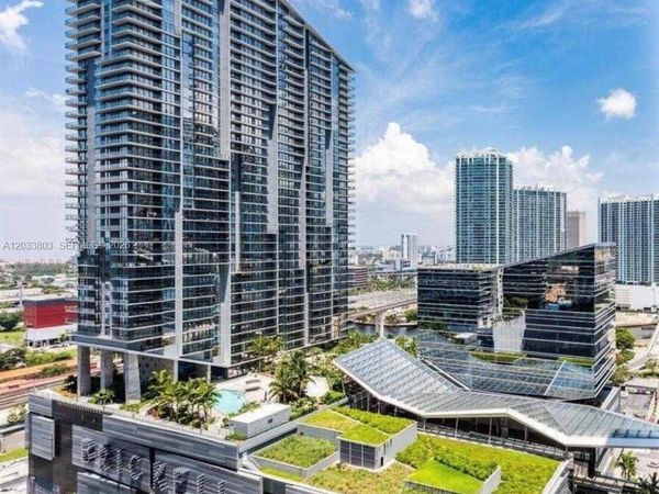 88 SW 7th St , Unit 2206, Miami, FL 33130
