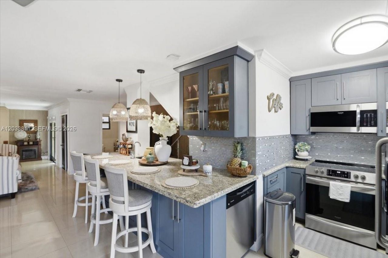 8008 SW 103rd Ave , Unit 8008, Miami, FL 33173 Photo