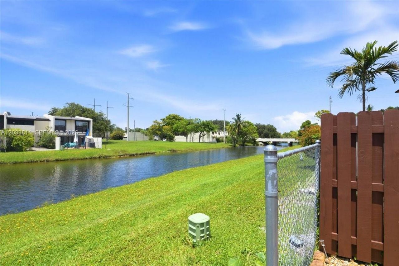 8008 SW 103rd Ave , Unit 8008, Miami, FL 33173 Photo