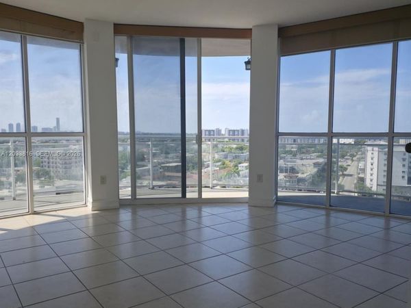 1 Glen Royal Pkwy, Unit 1202, Miami, FL 33125