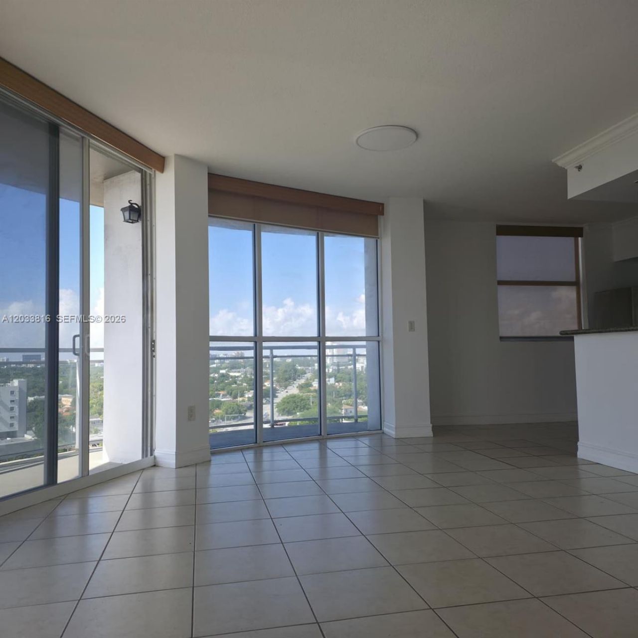 1 Glen Royal Pkwy, Unit 1202, Miami, FL 33125 Photo