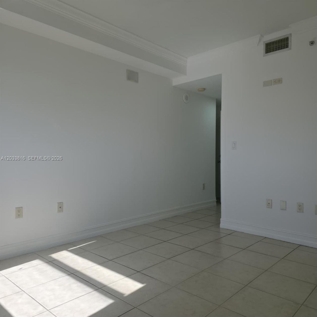 1 Glen Royal Pkwy, Unit 1202, Miami, FL 33125 Photo