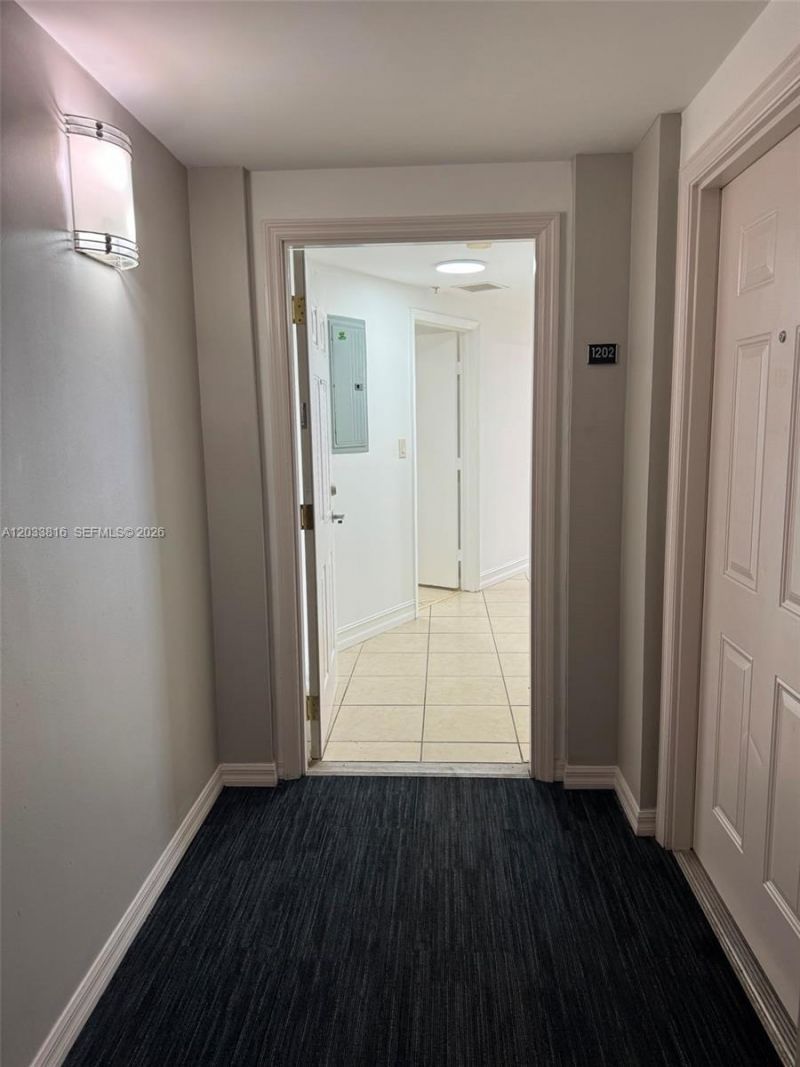 1 Glen Royal Pkwy , Unit 1202, Miami, FL 33125 Photo